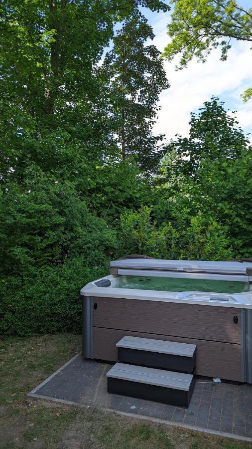 Fleesentraum Seevilla Kormoran - Direkt Am Fleesensee - Familien Und Aktivurlauber - Whirlpool Sauna Garten Nintendo - Sup Kanu Kajak Inklusive Göhren-Lebbin Exterior foto